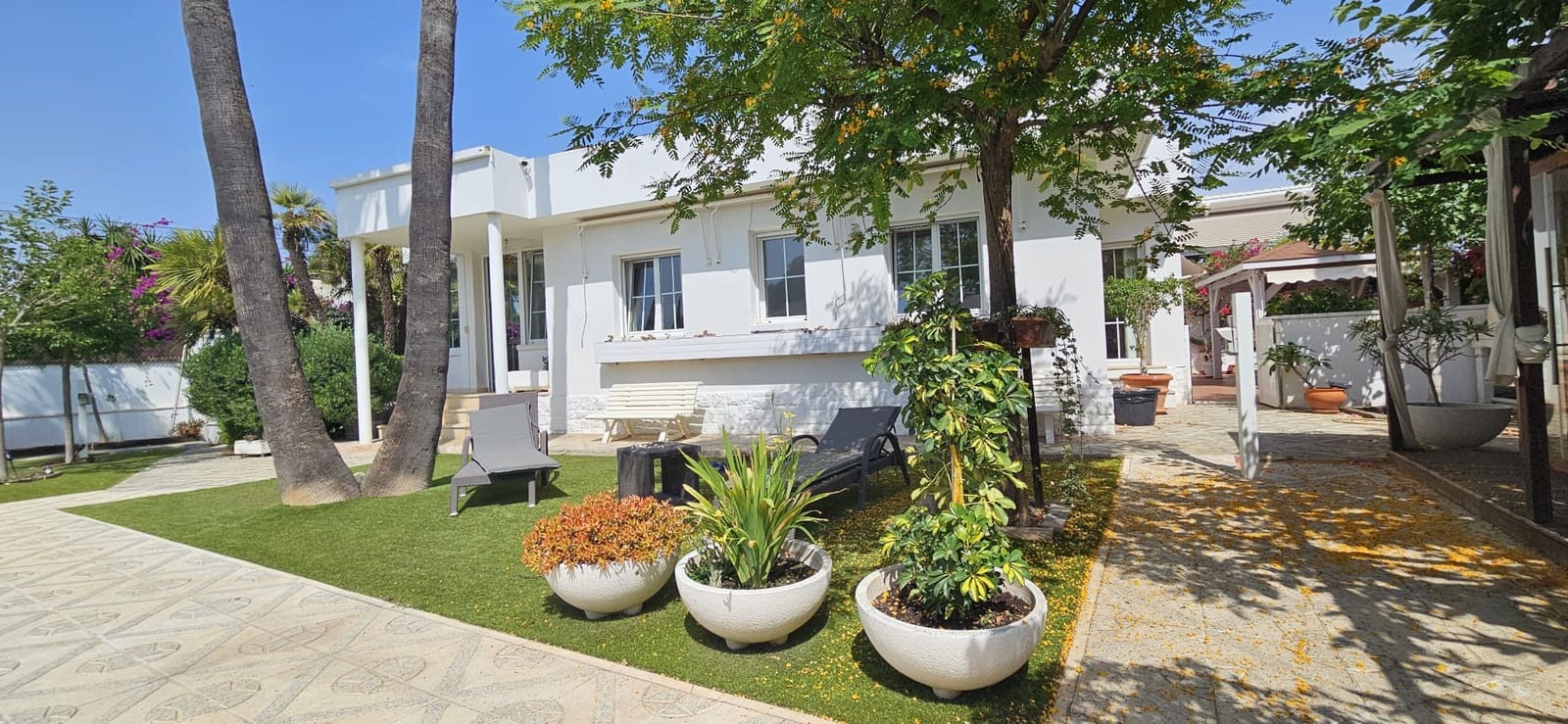 3 soveværelse Villa til salg i El Campello med swimmingpool garage - € 750.000 (Ref: 9064741)