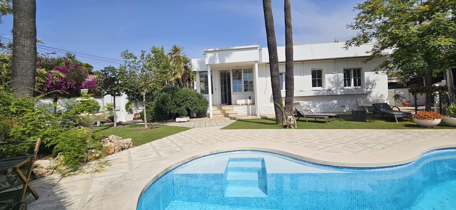 3 soveværelse Villa til salg i El Campello med swimmingpool garage - € 750.000 (Ref: 9064741)