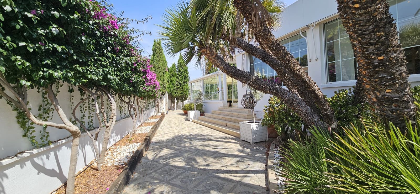 3 soveværelse Villa til salg i El Campello med swimmingpool garage - € 750.000 (Ref: 9064741)