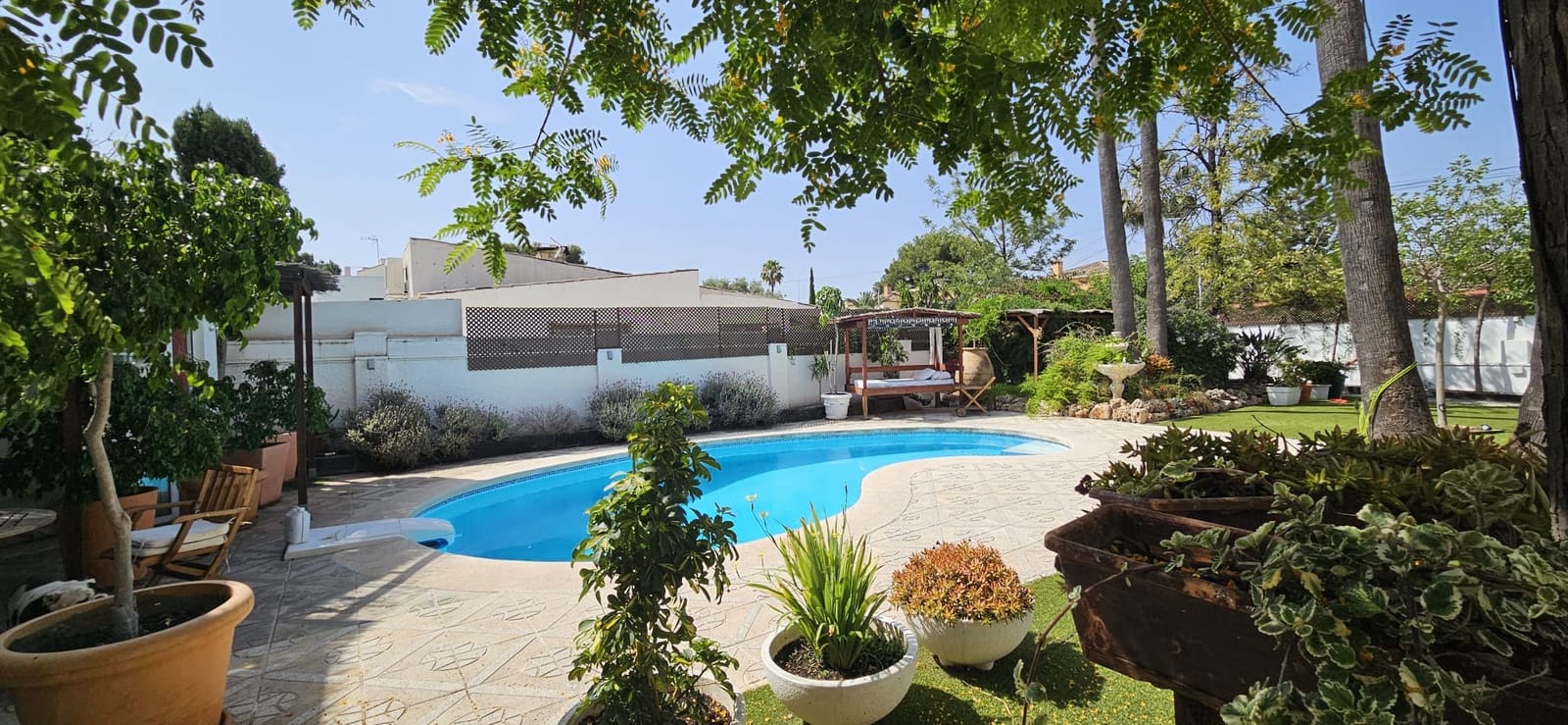 3 soveværelse Villa til salg i El Campello med swimmingpool garage - € 750.000 (Ref: 9064741)