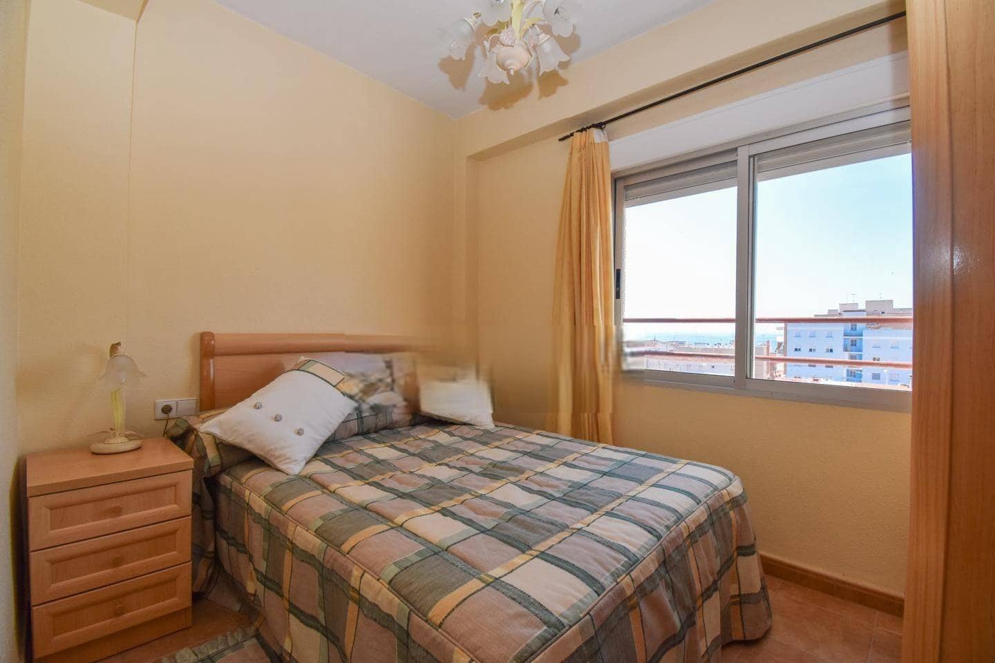 4 quarto Apartamento de Praia para venda em Santa Pola - 240 000 € (Ref: 9192619)