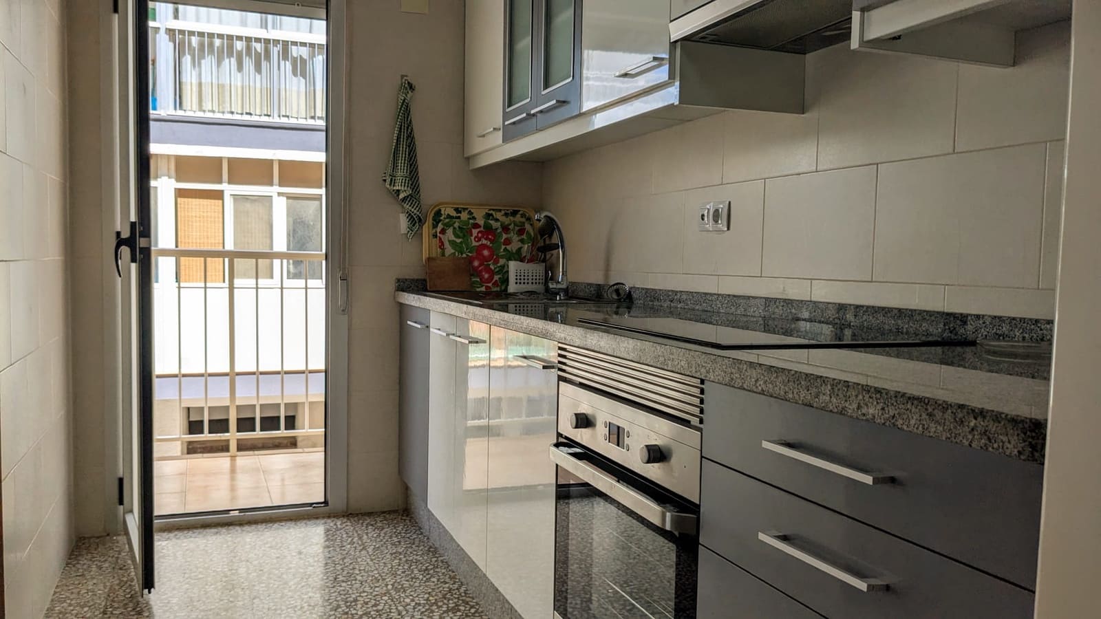 3 soveværelse Strandlejlighed til salg i Santa Pola med garage - € 215.000 (Ref: 9215479)