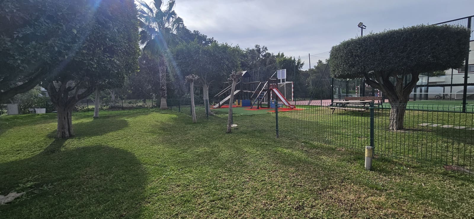 3 Zimmer Bungalow zu verkaufen in Alicante / Alacant Stadt mit Pool Garage - 610.000 € (Ref: 9558797)