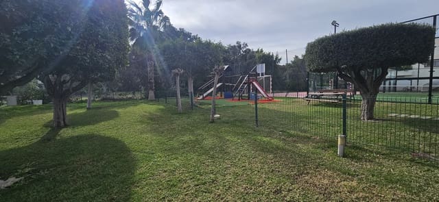 3 sovrum Bungalow till salu i Alicante Golf, Alicante stad med pool garage - 610 000 € (Ref: 9558797)