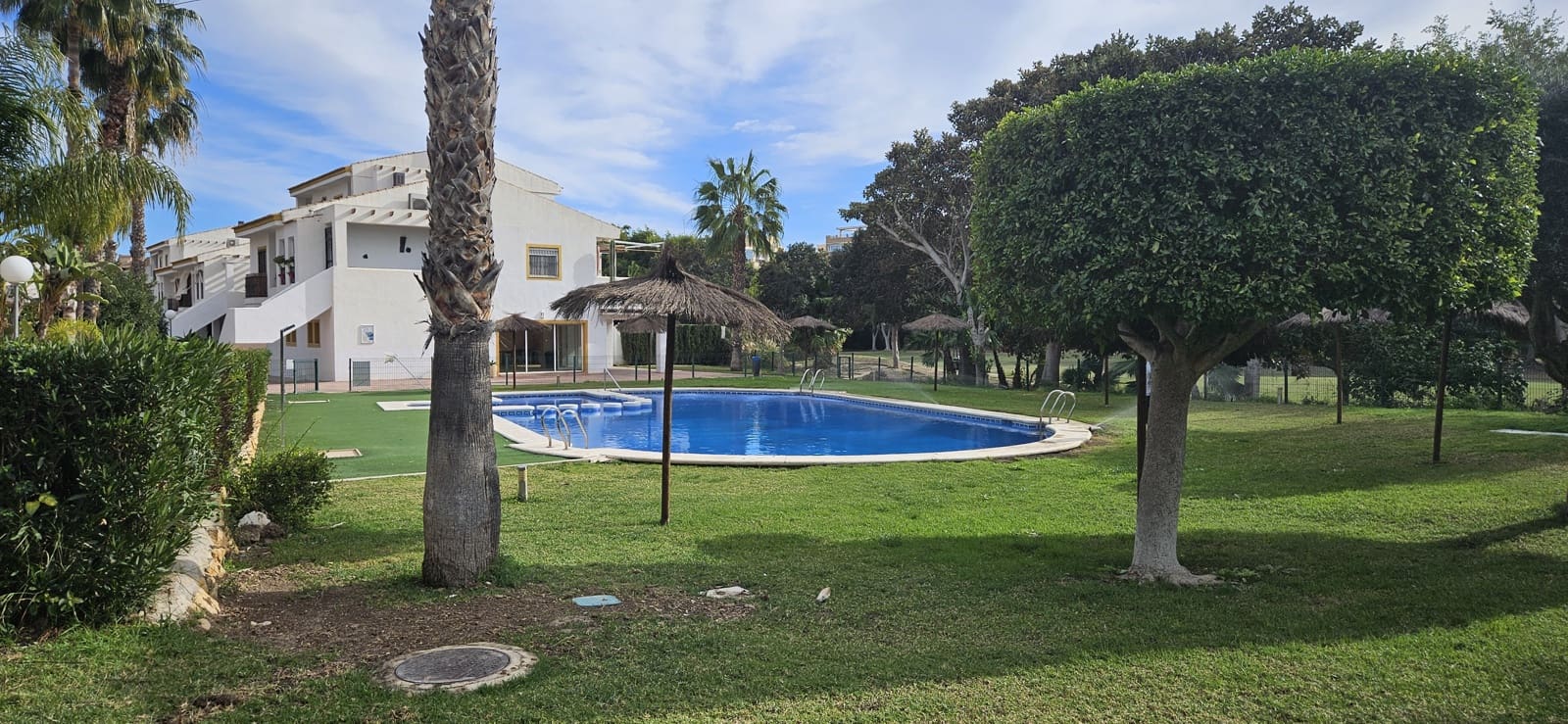 3 Zimmer Bungalow zu verkaufen in Alicante / Alacant Stadt mit Pool Garage - 610.000 € (Ref: 9558797)