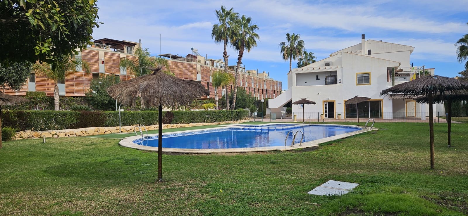 3 Zimmer Bungalow zu verkaufen in Alicante / Alacant Stadt mit Pool Garage - 610.000 € (Ref: 9558797)