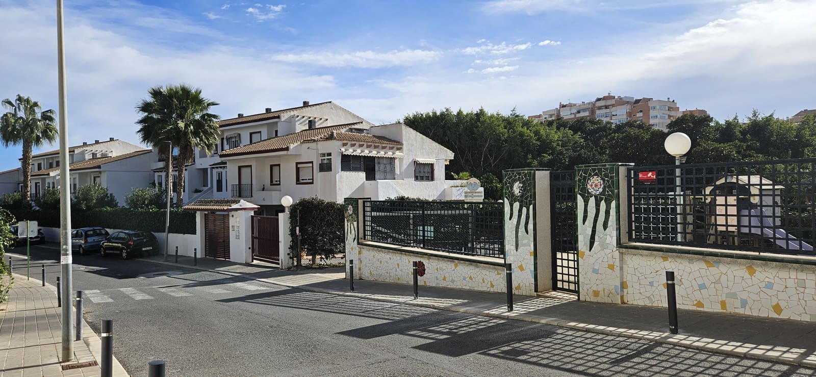 3 Zimmer Bungalow zu verkaufen in Alicante / Alacant Stadt mit Pool Garage - 610.000 € (Ref: 9558797)