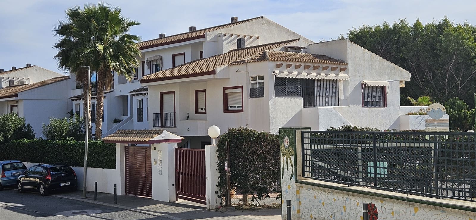 3 Zimmer Bungalow zu verkaufen in Alicante / Alacant Stadt mit Pool Garage - 610.000 € (Ref: 9558797)