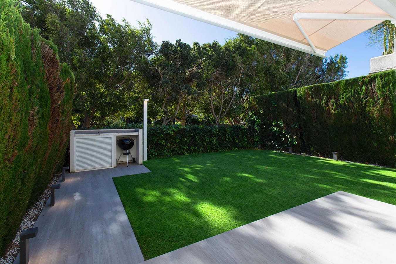 3 bedroom Bungalow for sale in Alicante / Alacant city with pool garage - € 599,000 (Ref: 9558797)