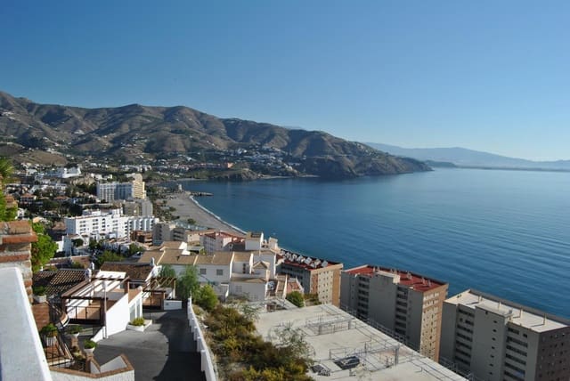 2 bedroom Townhouse for holiday rental in Almuñécar with pool garage - € 410 (Ref: 3095239)