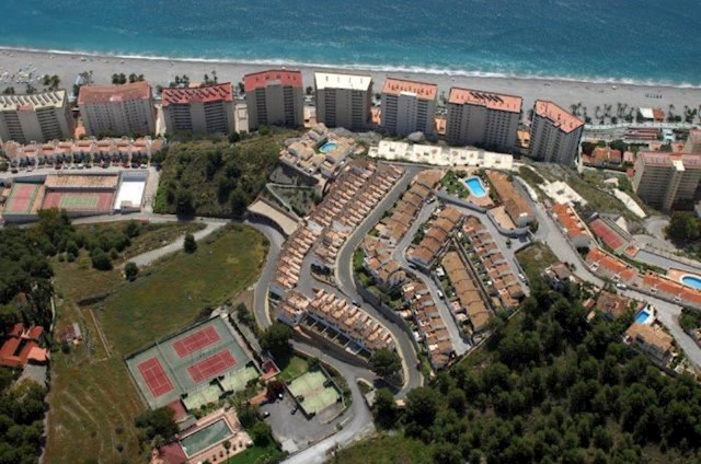 2 Zimmer Ferienhaus in Almuñécar mit Pool Garage - 410 € (Ref: 3095239)
