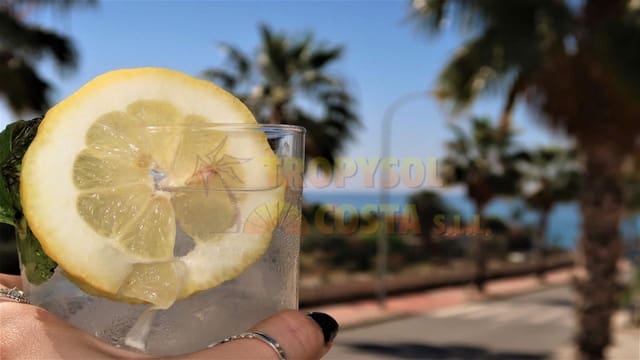 3 bedroom Apartment for holiday rental in Almuñécar with pool garage - € 690 (Ref: 4676785)