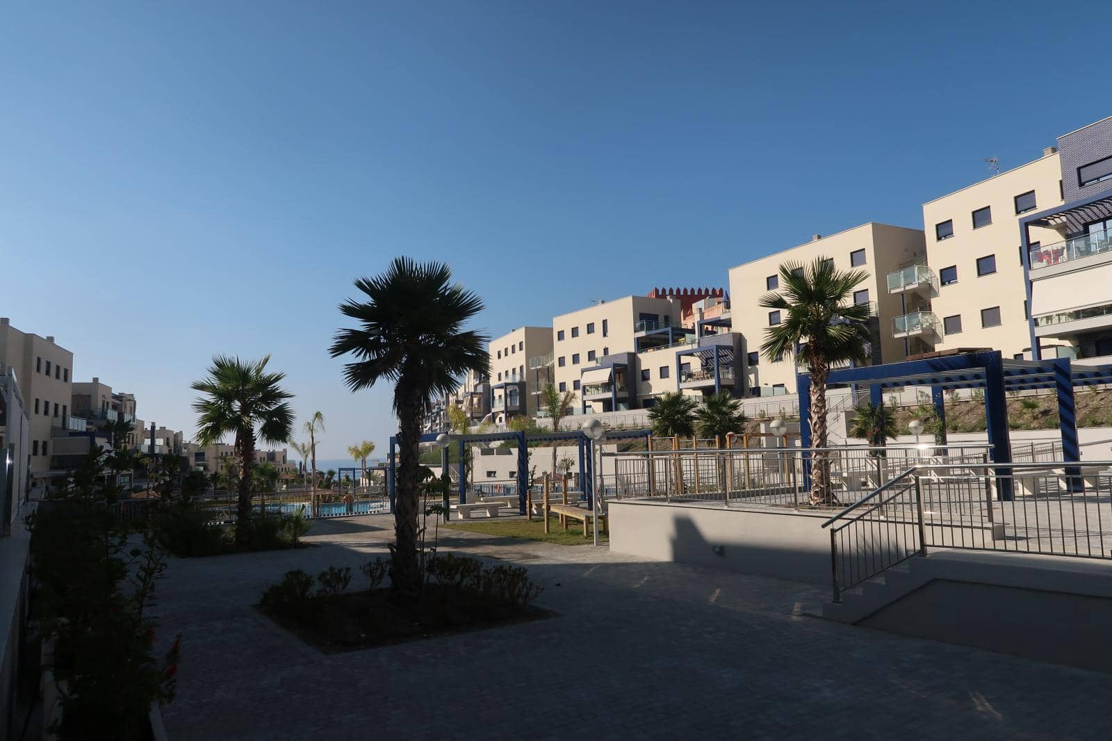 3 bedroom Apartment for holiday rental in Almunecar with pool garage - € 690 (Ref: 4676785)