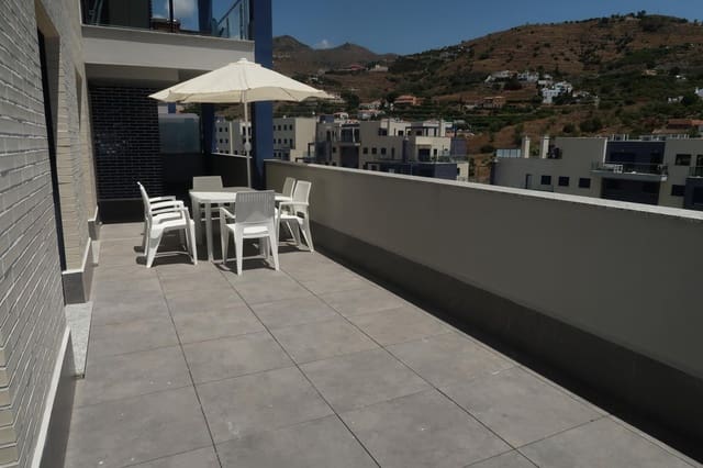 3 bedroom Apartment for holiday rental in Almuñécar with pool garage - € 690 (Ref: 4676785)