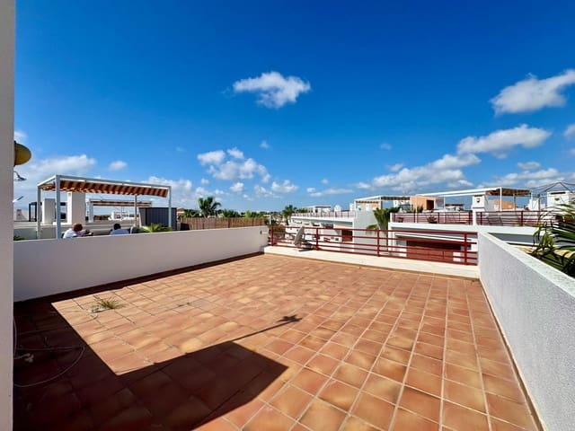 Apartamento de 2 habitaciones en Punta Prima, Orihuela en venta con piscina garaje - 229.000 € (Ref: 10003605)