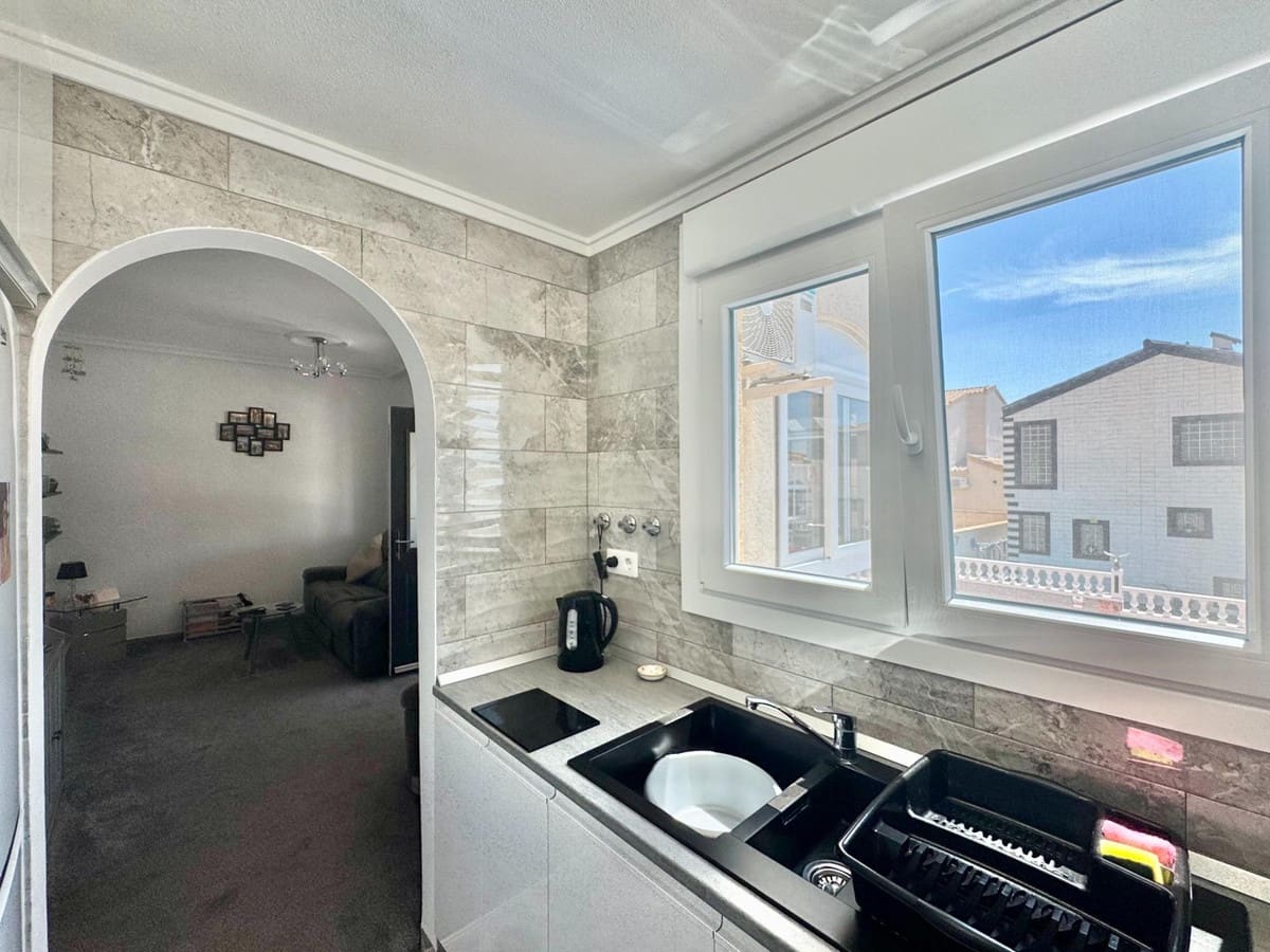 2 chambre Villa/Maison à vendre à La Florida avec piscine garage - 245 000 € (Ref: 10003606)