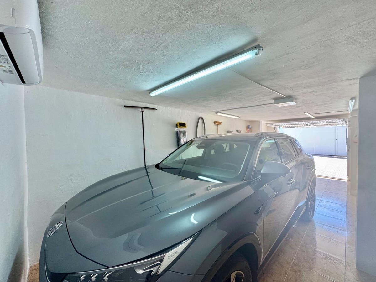 2 chambre Villa/Maison à vendre à La Florida avec piscine garage - 245 000 € (Ref: 10003606)