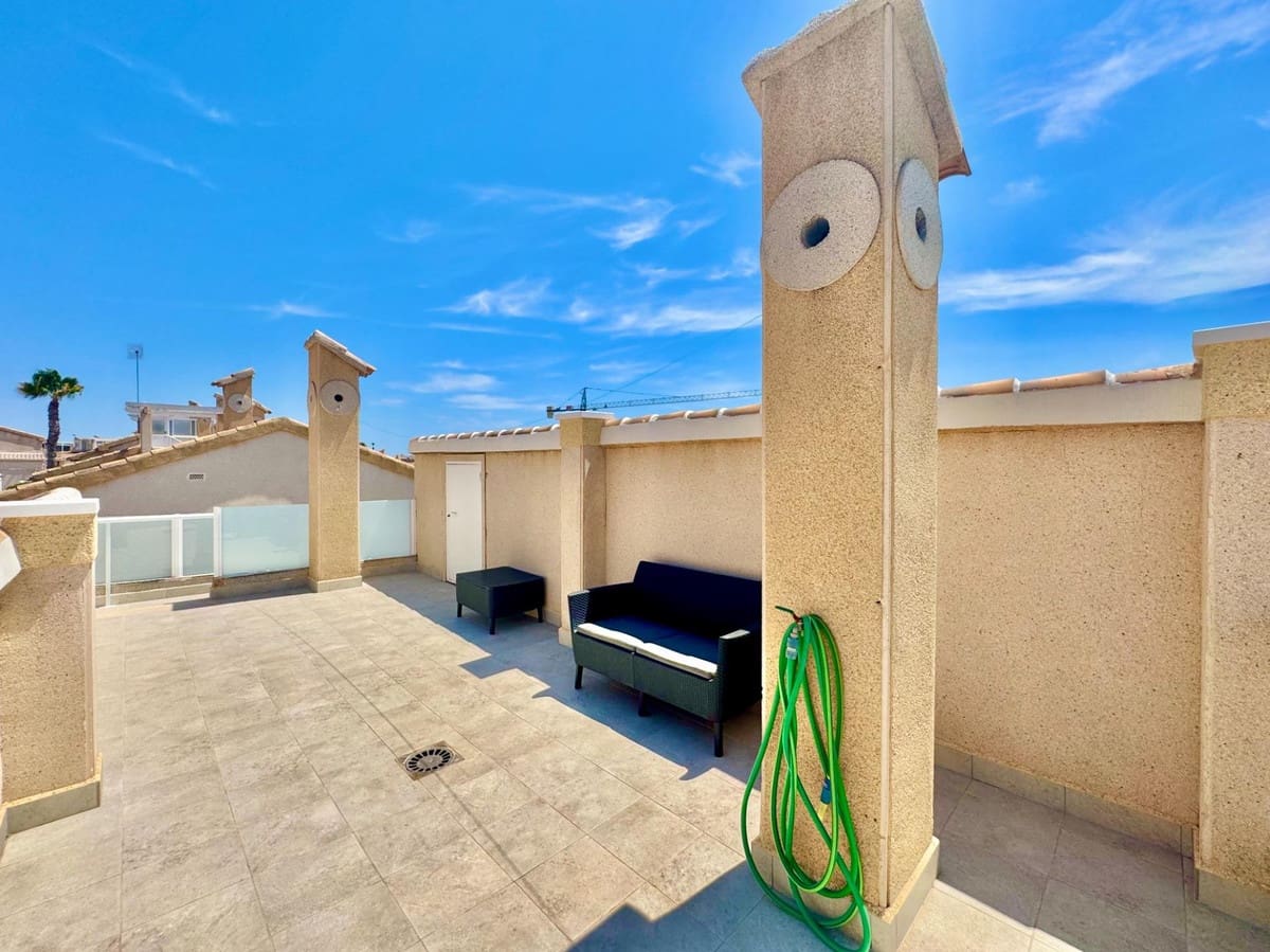 2 chambre Villa/Maison à vendre à La Florida avec piscine garage - 245 000 € (Ref: 10003606)