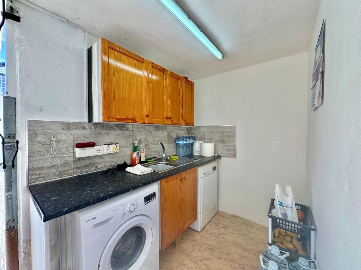 2 chambre Villa/Maison à vendre à La Florida avec piscine garage - 245 000 € (Ref: 10003606)