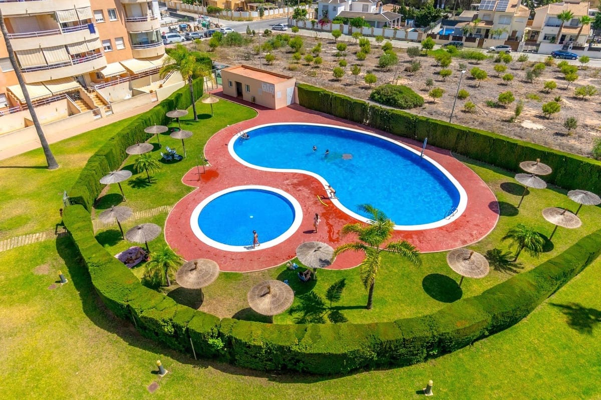 2 bedroom Apartment for sale in Campoamor with pool garage - € 205,000 (Ref: 10003611)