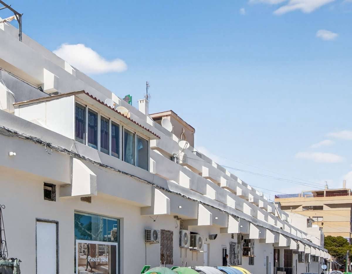 1 sovrum Lägenhet till salu i Orihuela Costa med pool - 149 900 € (Ref: 10003613)
