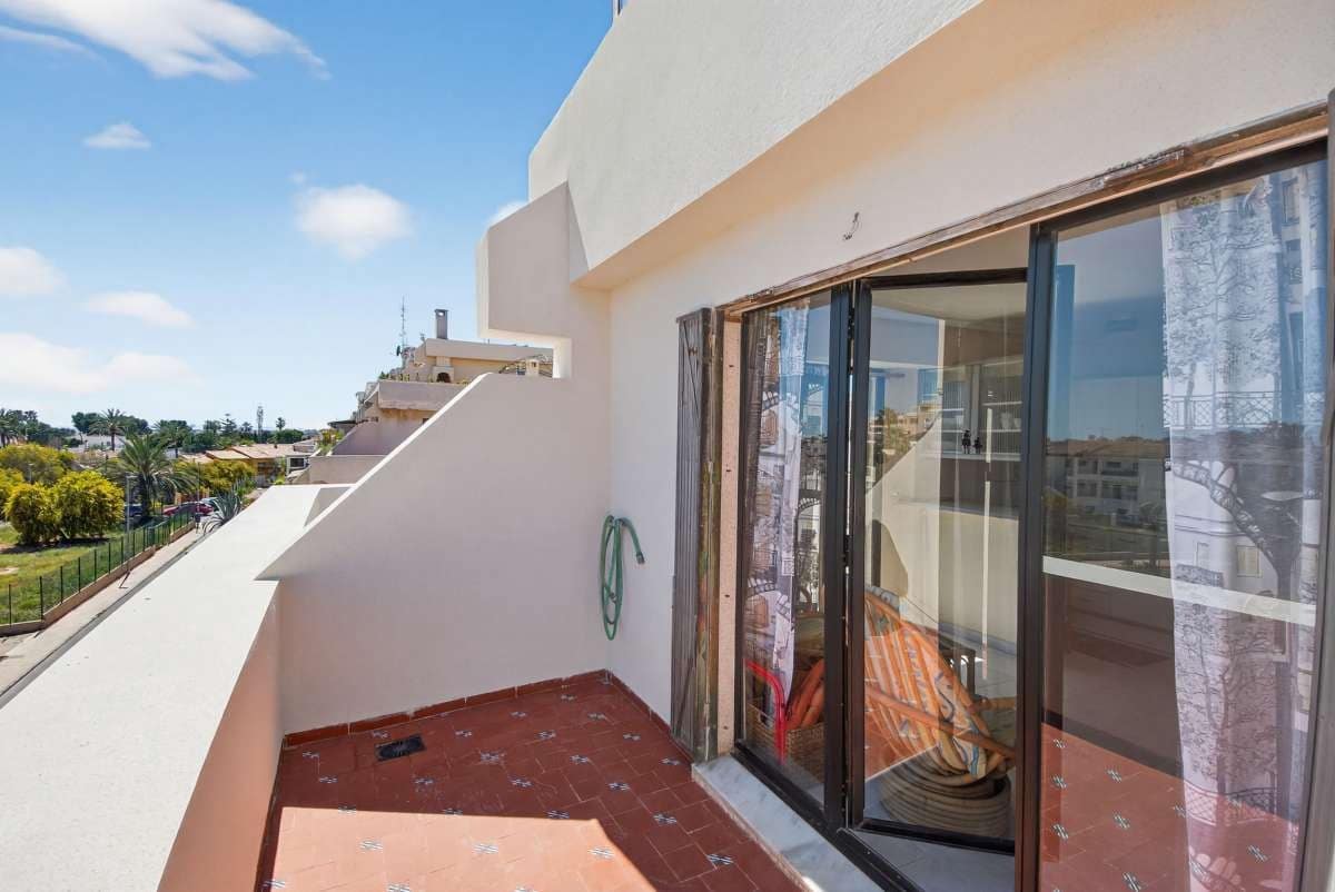 1 sovrum Lägenhet till salu i Orihuela Costa med pool - 149 900 € (Ref: 10003613)