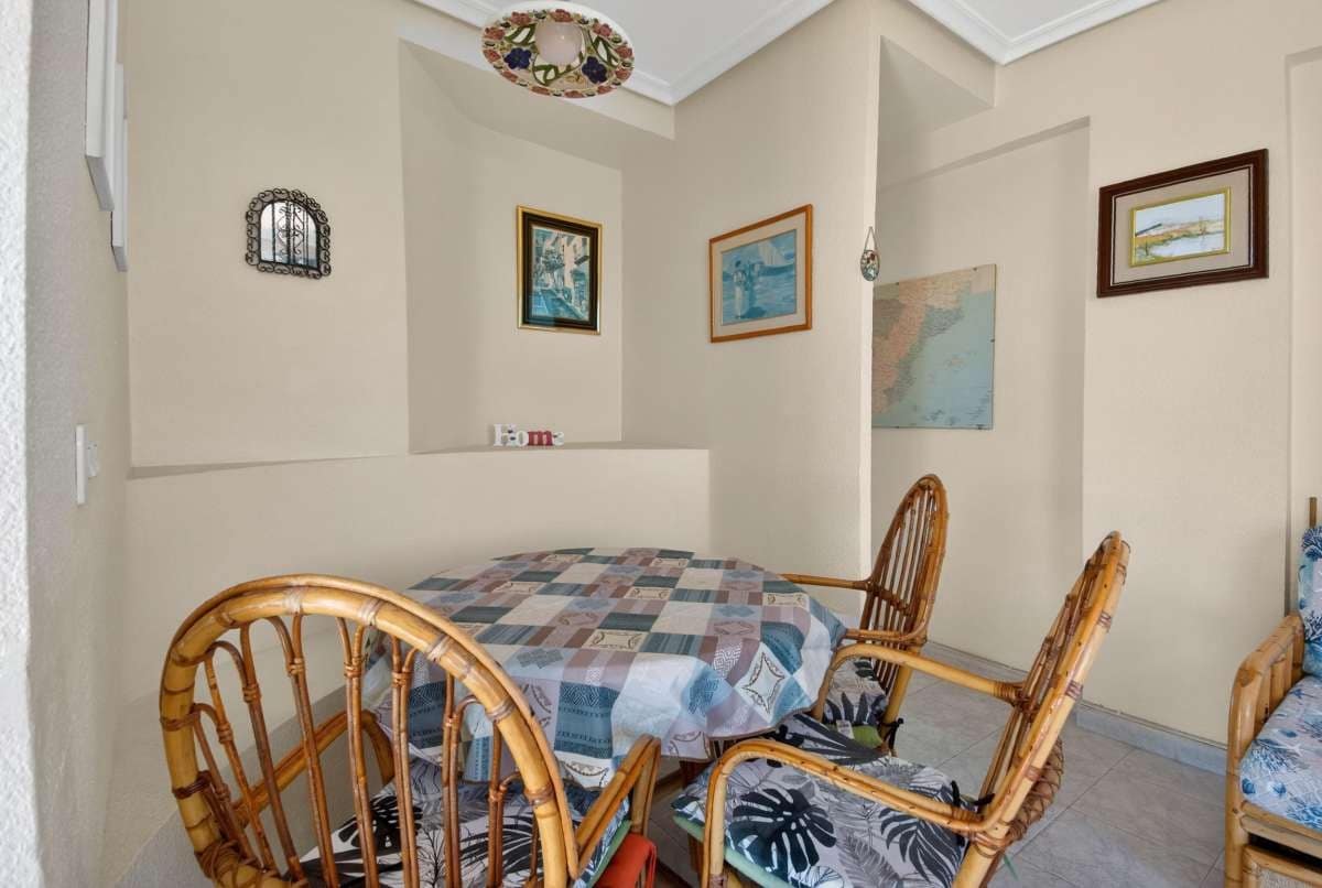 1 sovrum Lägenhet till salu i Orihuela Costa med pool - 149 900 € (Ref: 10003613)