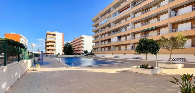 2 slaapkamer Appartement te koop in Punta Prima, Orihuela met zwembad garage - € 225.000 (Ref: 10005259)