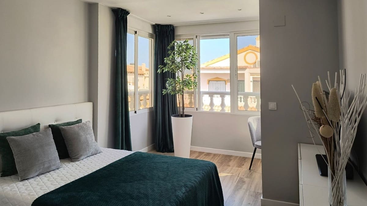 3 sypialnia Dom na sprzedaż w Orihuela Costa z basenem garażem - 277 900 € (Ref: 10005261)