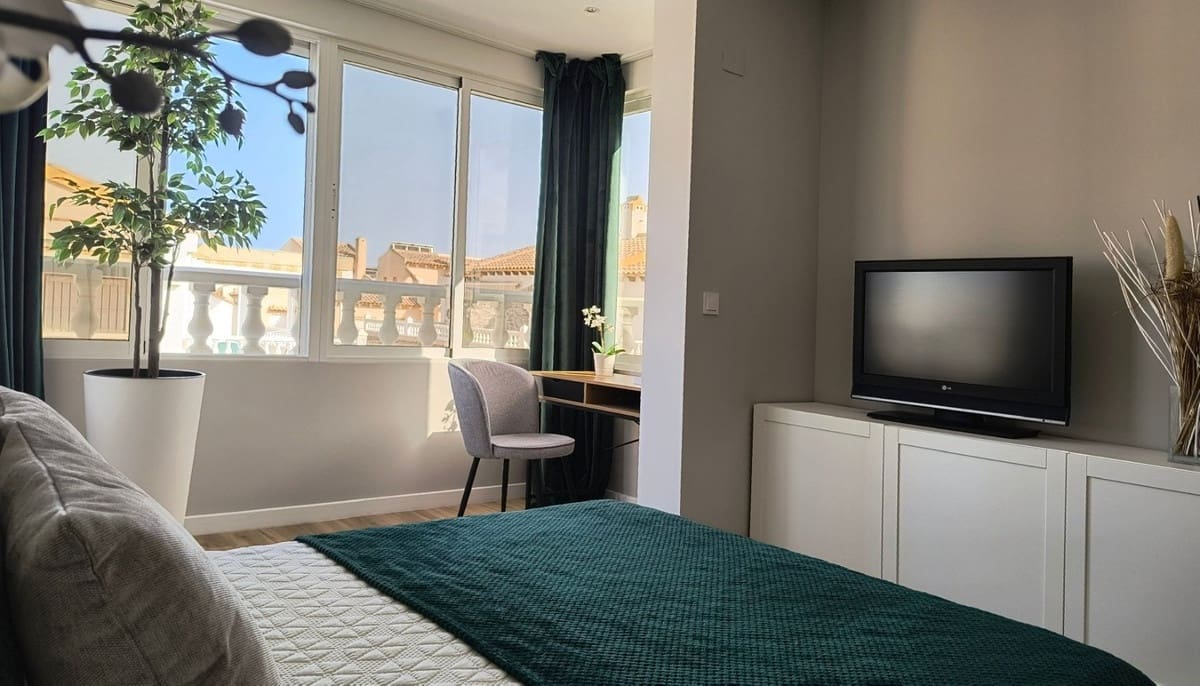 3 sypialnia Dom na sprzedaż w Orihuela Costa z basenem garażem - 277 900 € (Ref: 10005261)