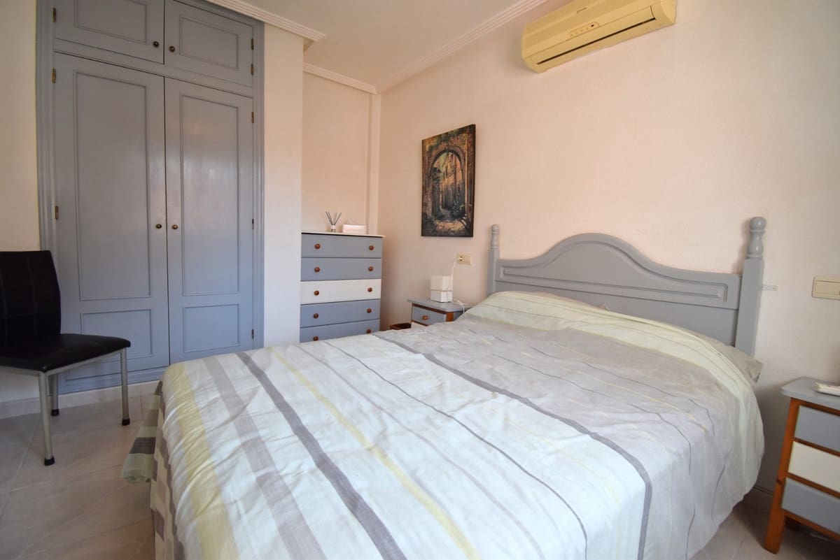 2 sovrum Lägenhet till salu i Playa Flamenca med pool - 169 900 € (Ref: 10006328)