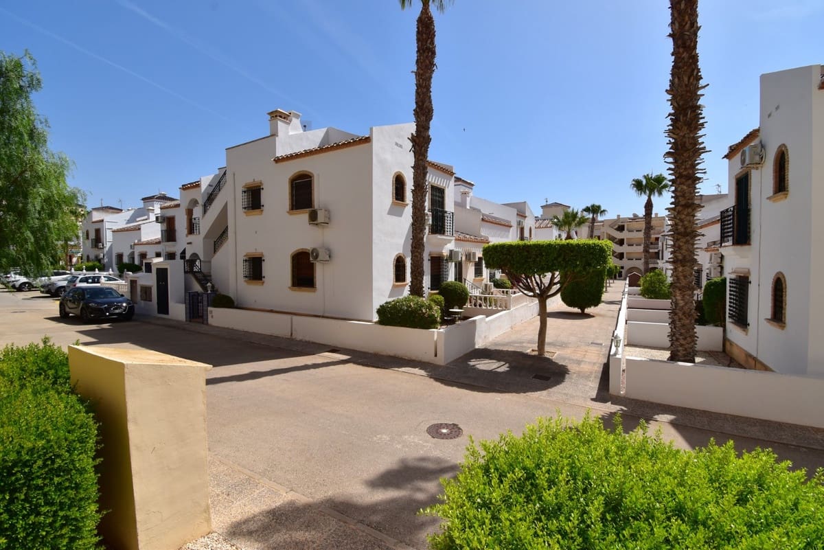 2 sovrum Lägenhet till salu i Playa Flamenca med pool garage - 205 000 € (Ref: 10006329)