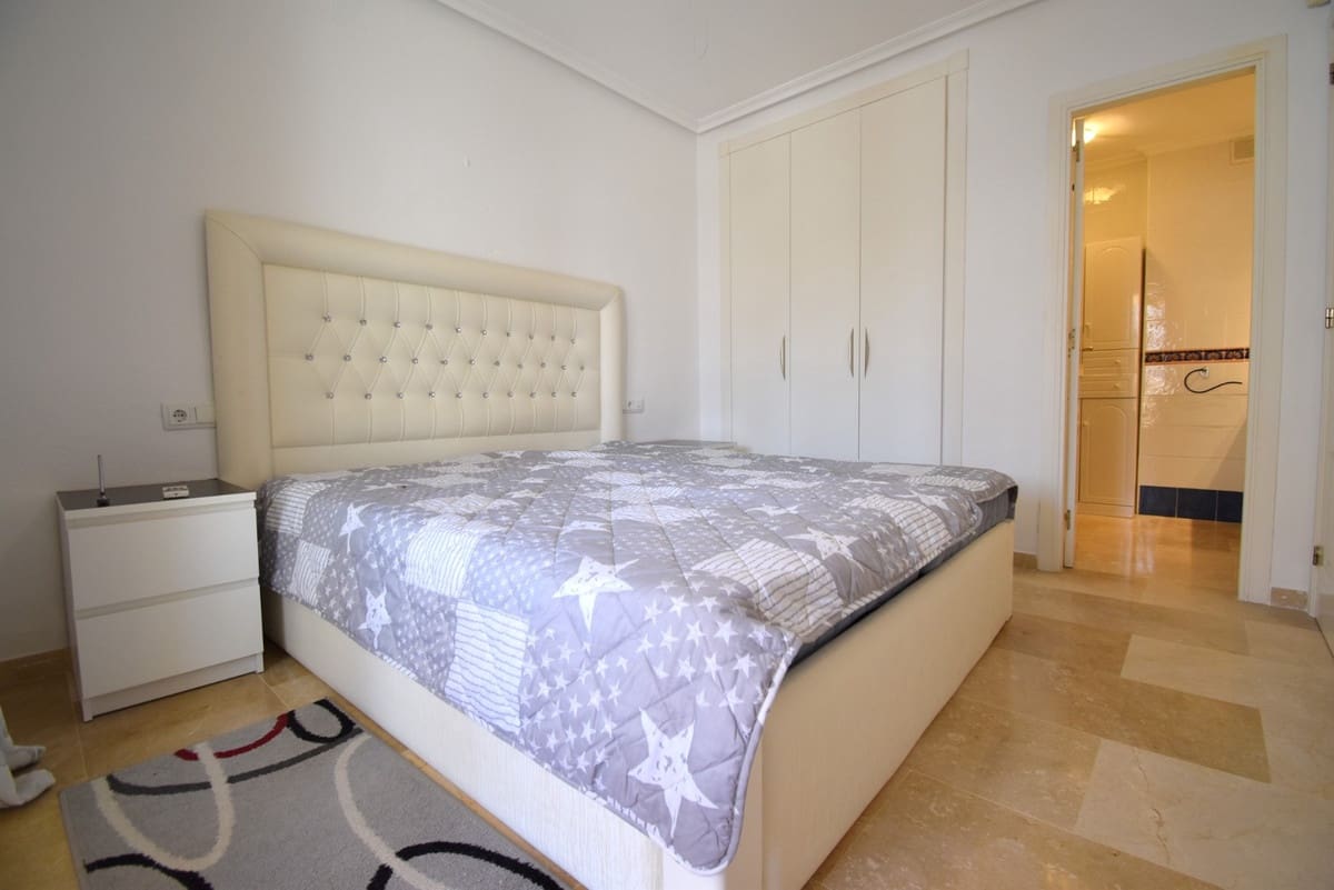 2 sovrum Lägenhet till salu i Playa Flamenca med pool garage - 205 000 € (Ref: 10006329)