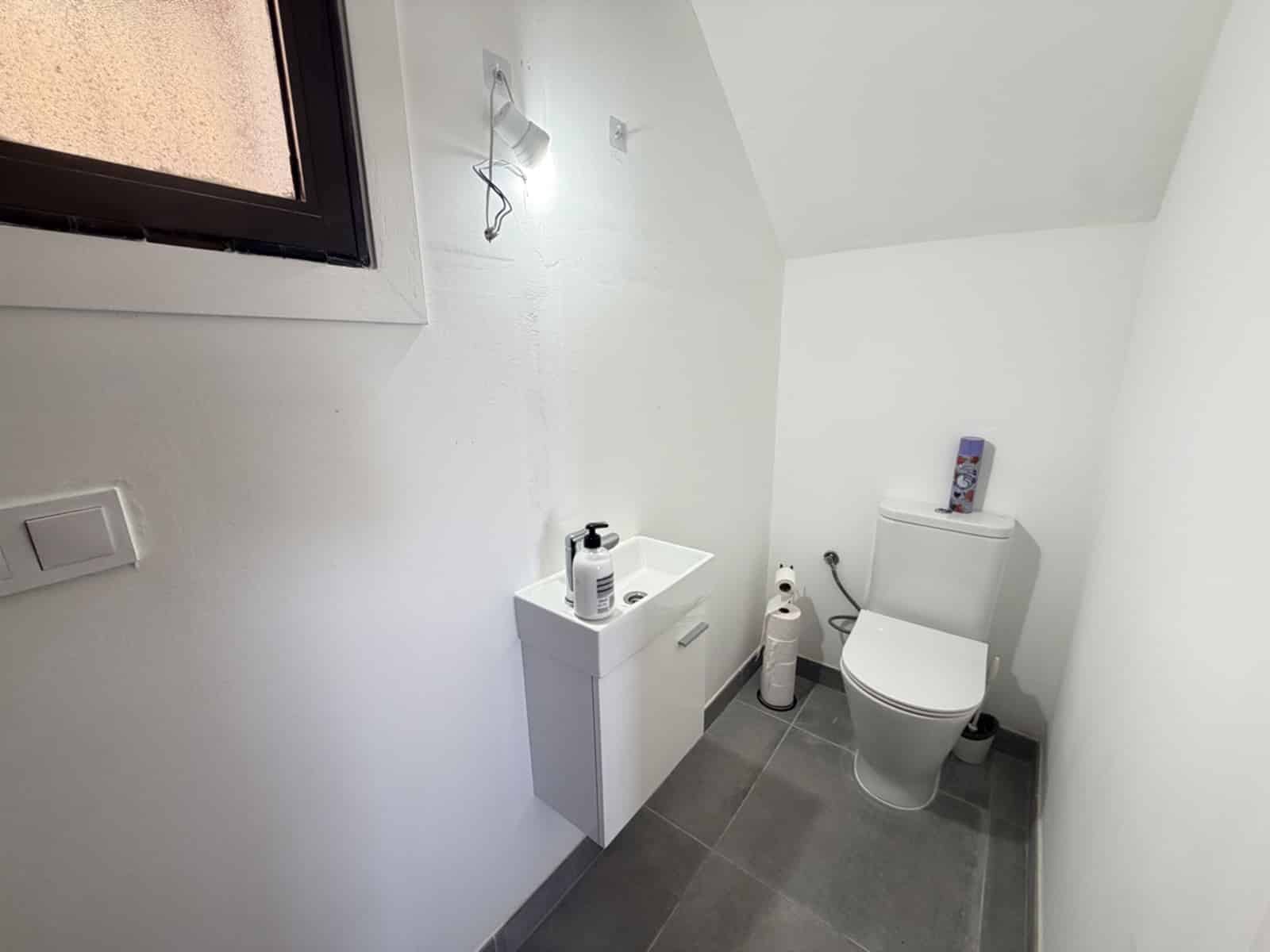 Chalet de 2 habitaciones en Villamartin en venta con piscina garaje - 218.000 € (Ref: 10006330)