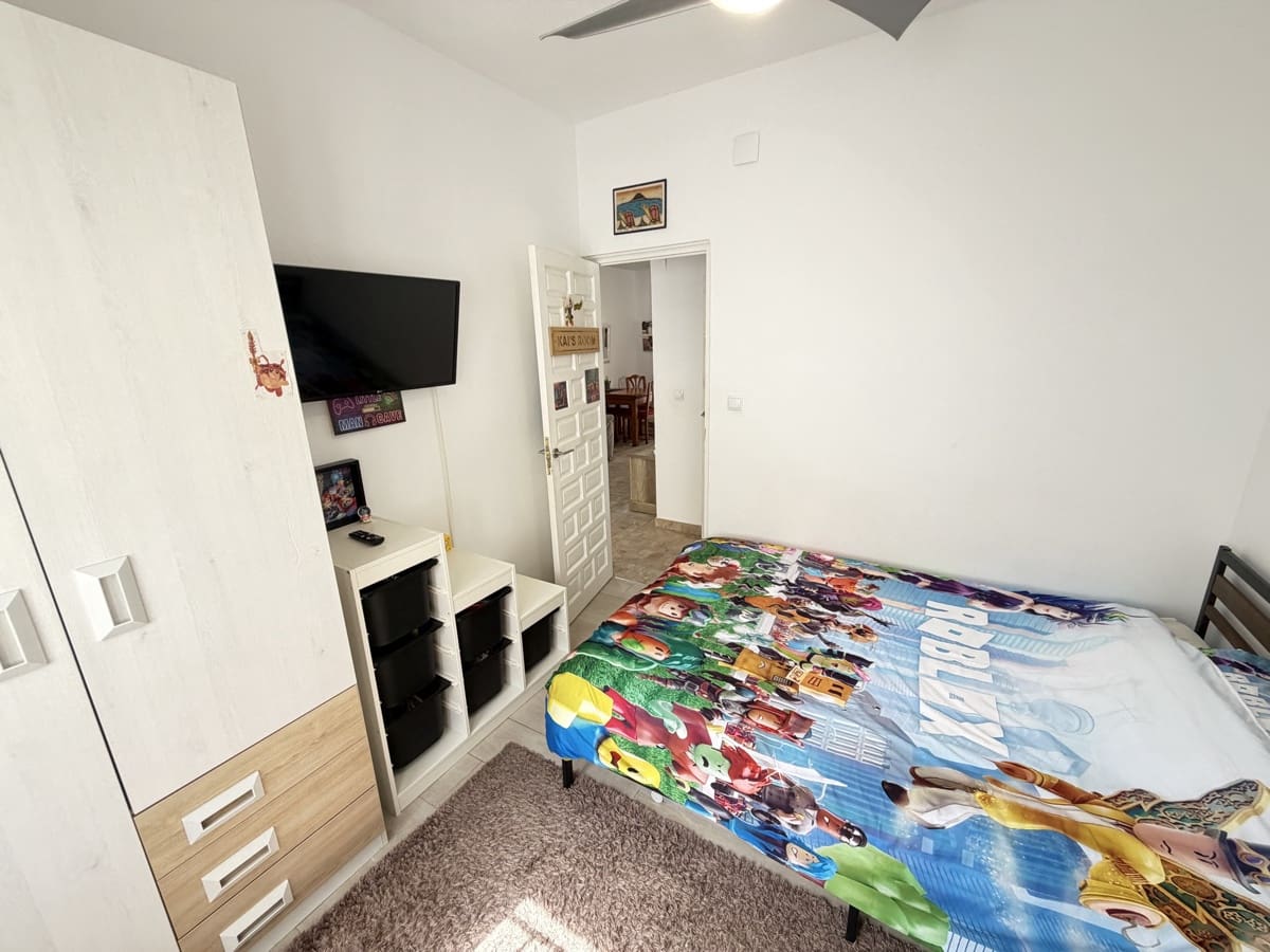 Bungalow de 2 habitaciones en Villamartin en venta - 209.995 € (Ref: 10008775)