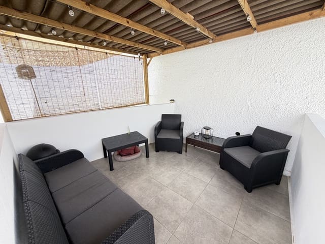 Bungalow de 2 habitaciones en Villamartin, Orihuela en venta - 209.995 € (Ref: 10008775)