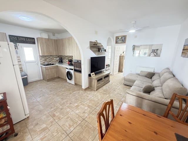 Bungalow de 2 habitaciones en Villamartin, Orihuela en venta - 209.995 € (Ref: 10008775)