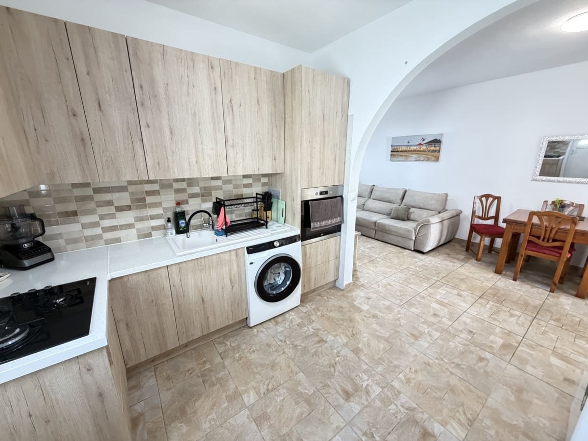 Bungalow de 2 habitaciones en Villamartin en venta - 209.995 € (Ref: 10008775)