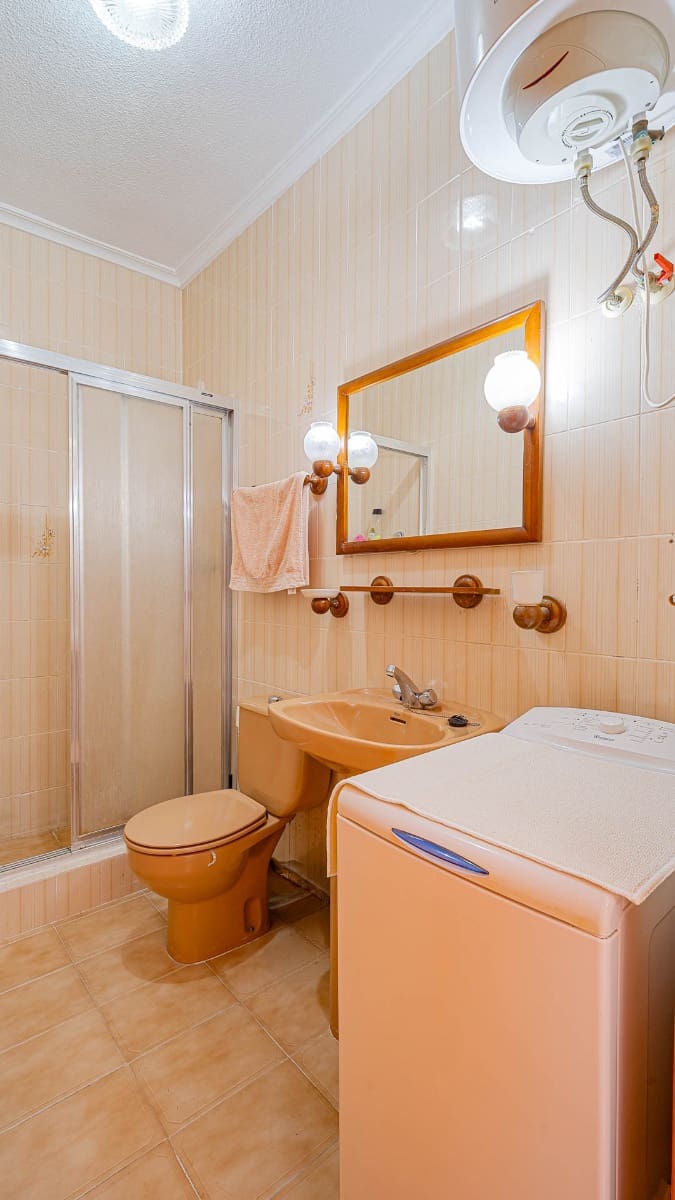 2 bedroom Apartment for sale in Punta Prima with pool - € 170,000 (Ref: 10015220)
