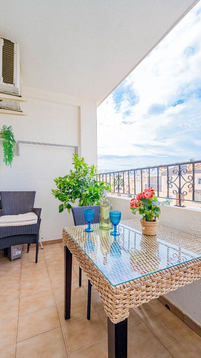 2 bedroom Apartment for sale in Punta Prima with pool - € 170,000 (Ref: 10015220)