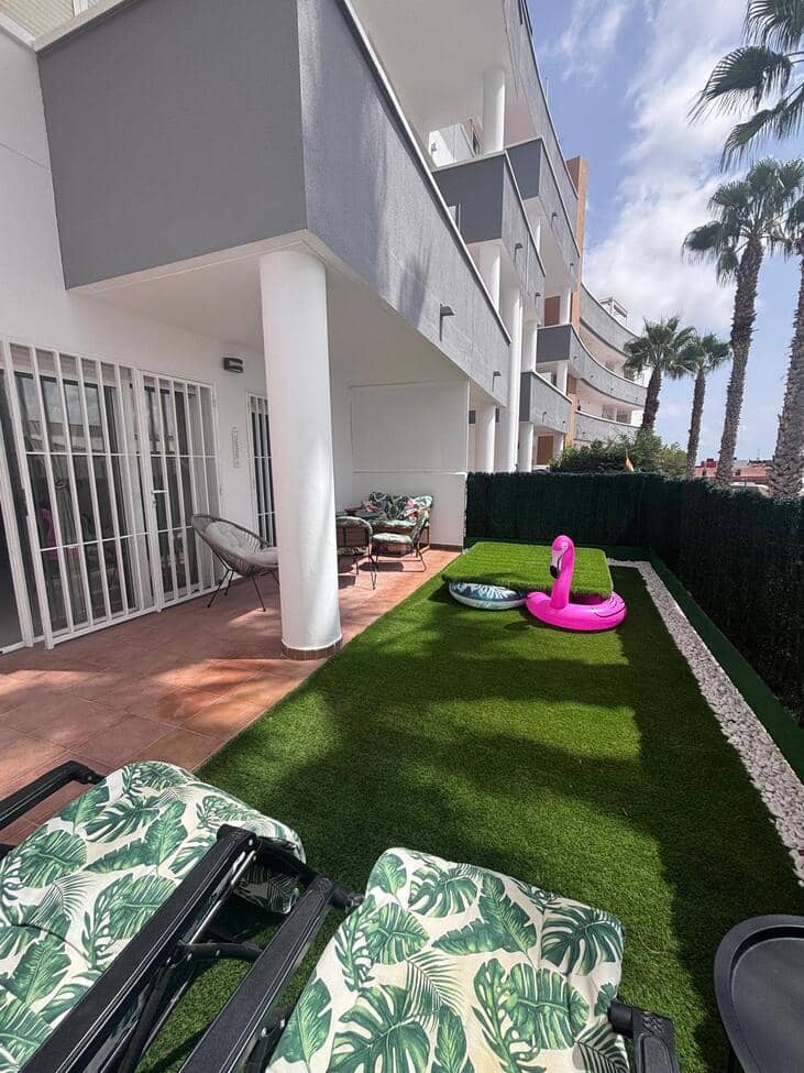 2 soveværelse Lejlighed til salg i Orihuela Costa med swimmingpool garage - € 175.000 (Ref: 10015225)