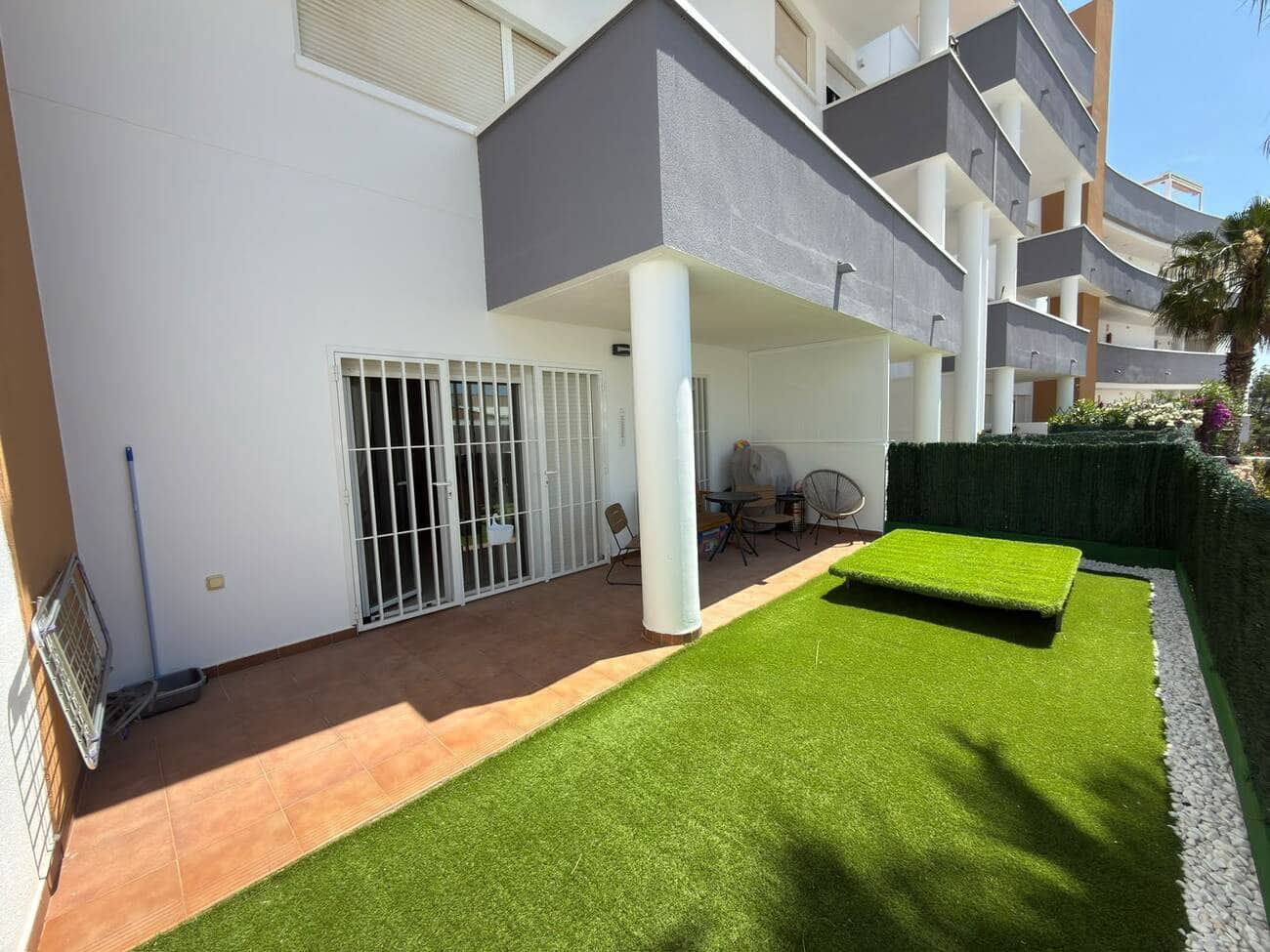 2 soveværelse Lejlighed til salg i Orihuela Costa med swimmingpool garage - € 175.000 (Ref: 10015225)