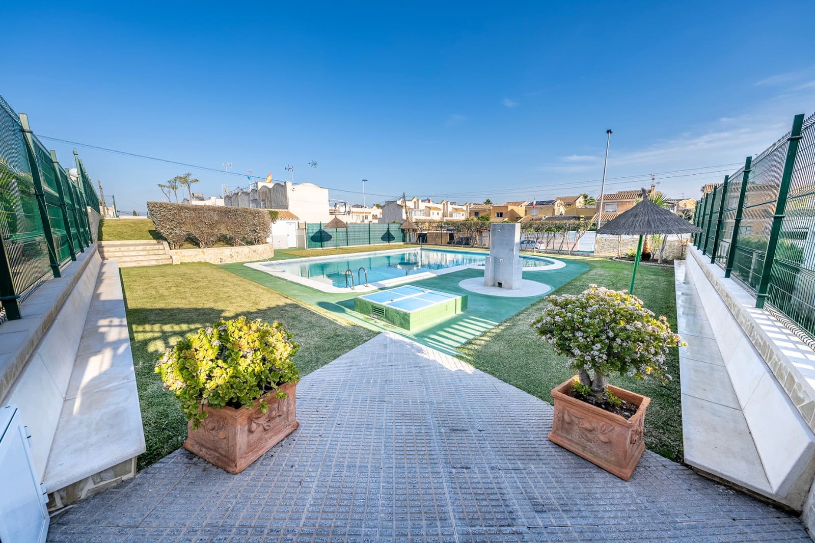 1 soveværelse Bungalow til salg i Los Balcones med swimmingpool - € 114.000 (Ref: 10015228)