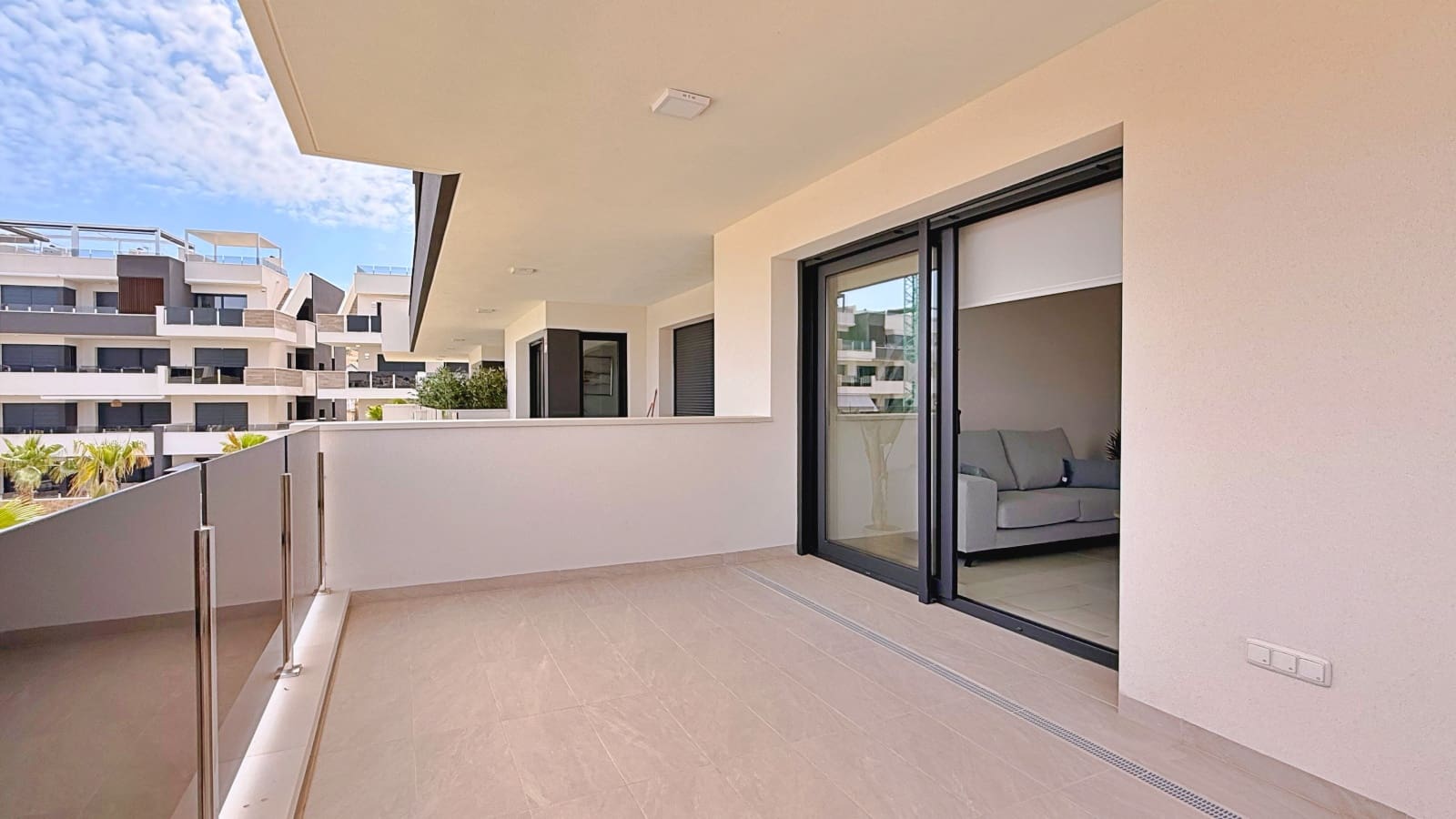 2 slaapkamer Appartement te koop in Orihuela Costa met zwembad garage - € 295.000 (Ref: 10037133)