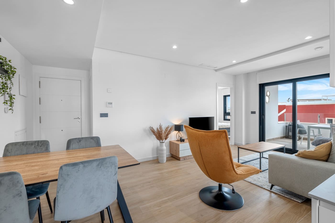 2 bedroom Apartment for sale in Orihuela with pool garage - € 249,500 (Ref: 10157558)