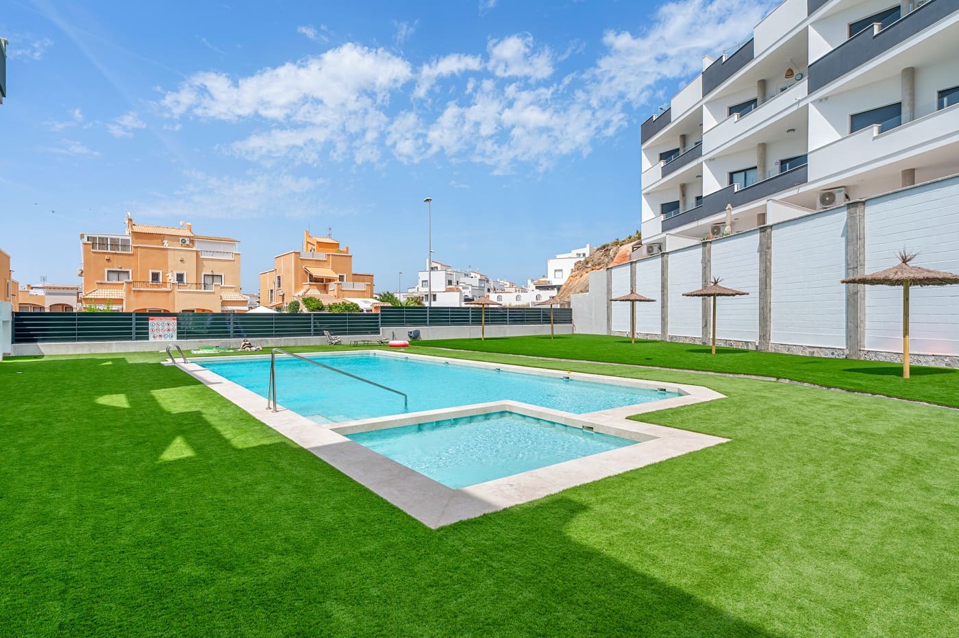 2 bedroom Apartment for sale in Orihuela with pool garage - € 249,500 (Ref: 10157558)