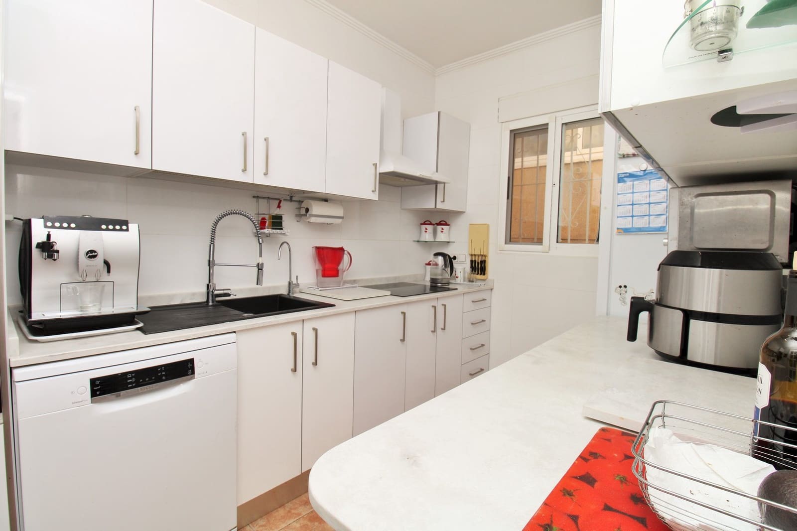 3 bedroom Villa for sale in Villamartin with garage - € 299,950 (Ref: 10157564)