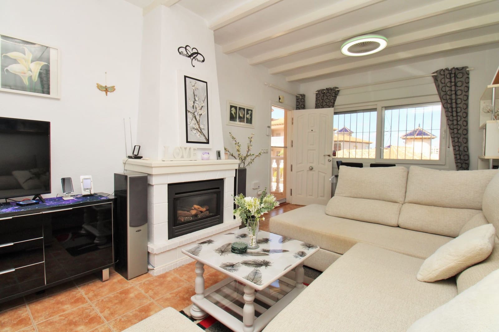 3 bedroom Villa for sale in Villamartin with garage - € 299,950 (Ref: 10157564)