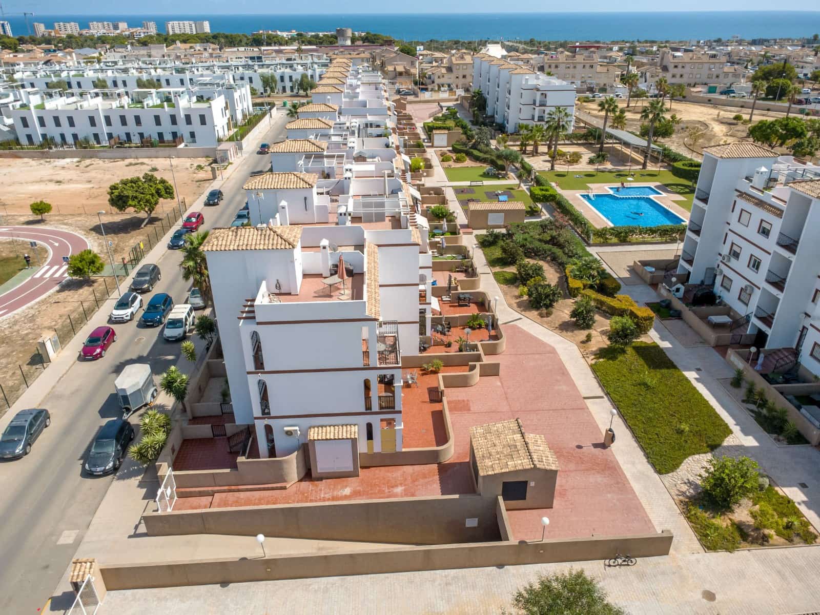 2 sypialnia Apartament na sprzedaż w Orihuela Costa z basenem garażem - 230 000 € (Ref: 10157567)