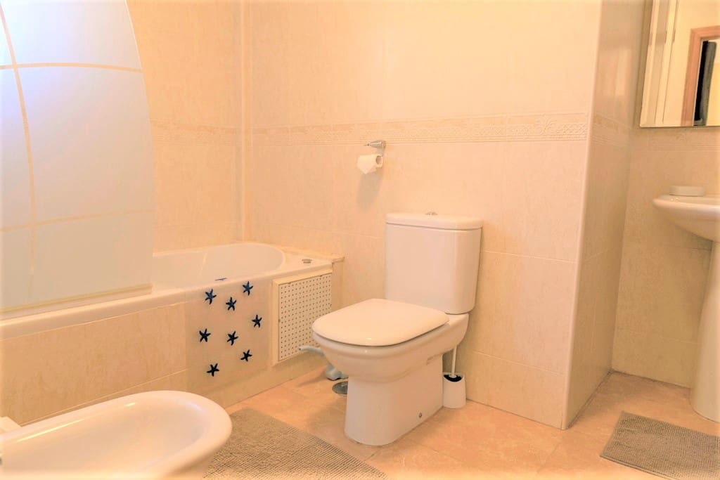 3 bedroom Villa for sale in Filipinas with pool - € 390,000 (Ref: 10161216)